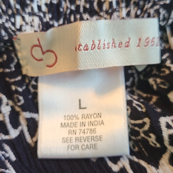 (305) CB Established 1962, Woman's Patterned Skirt, Size: L Color Blue w/ White - Picture 13 of 16